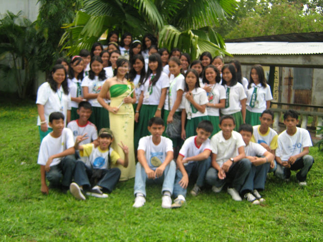 my classmates w/ our queen...