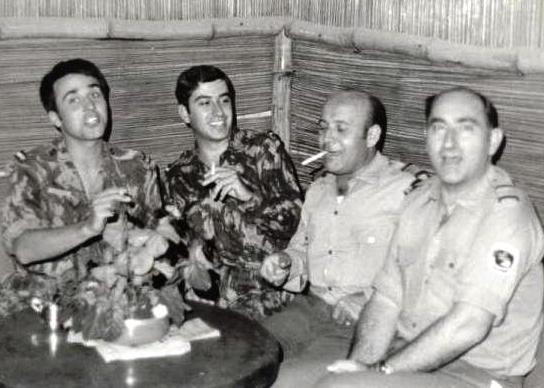 [Leal2.JPG]