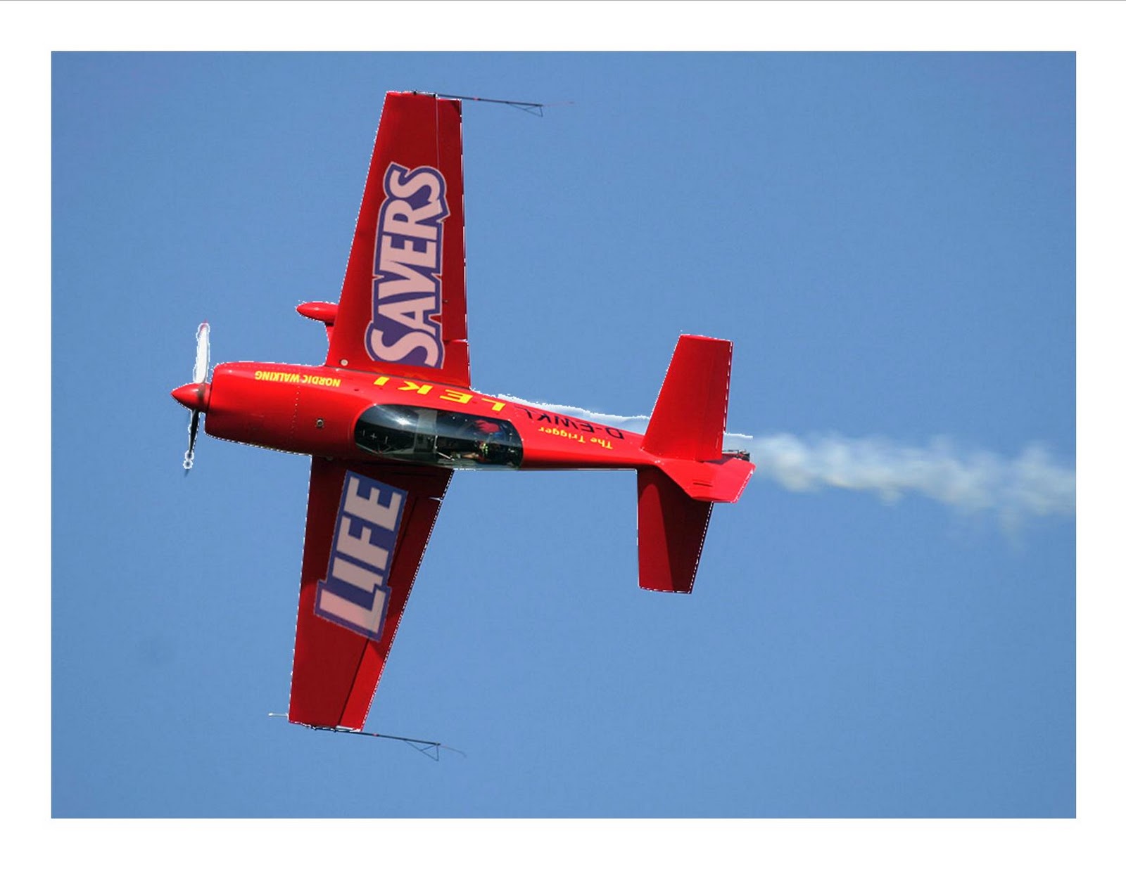Airplane Pulling Sign