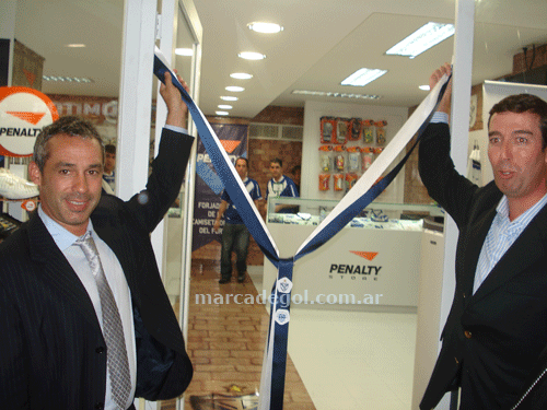 [velez_penalty_local00.gif]