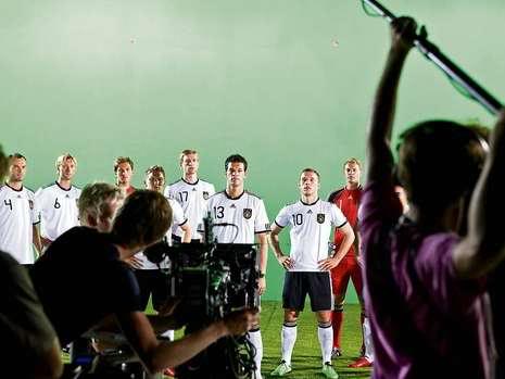 [adidas_germany_2010_01.jpg]