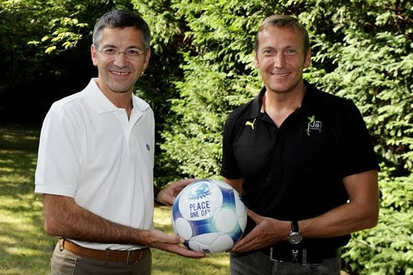 [adidas_puma_hainer_zeitz.jpg]