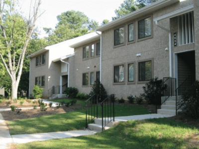 Peachtree Place North Apartments: More Pictures