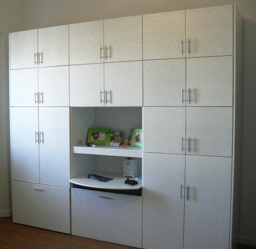 ZAVASMUEBLES - carpinteria de diseño-: "ARMARIO CON ESCRITORIO"