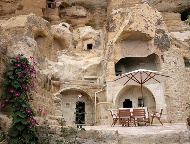 Yunak_Evleri_Cave_Hotel_Cappadocia_Turkey_00.jpg