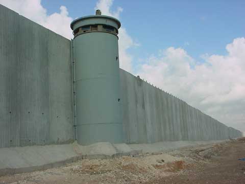 [israel_wall_tower_2.jpg]