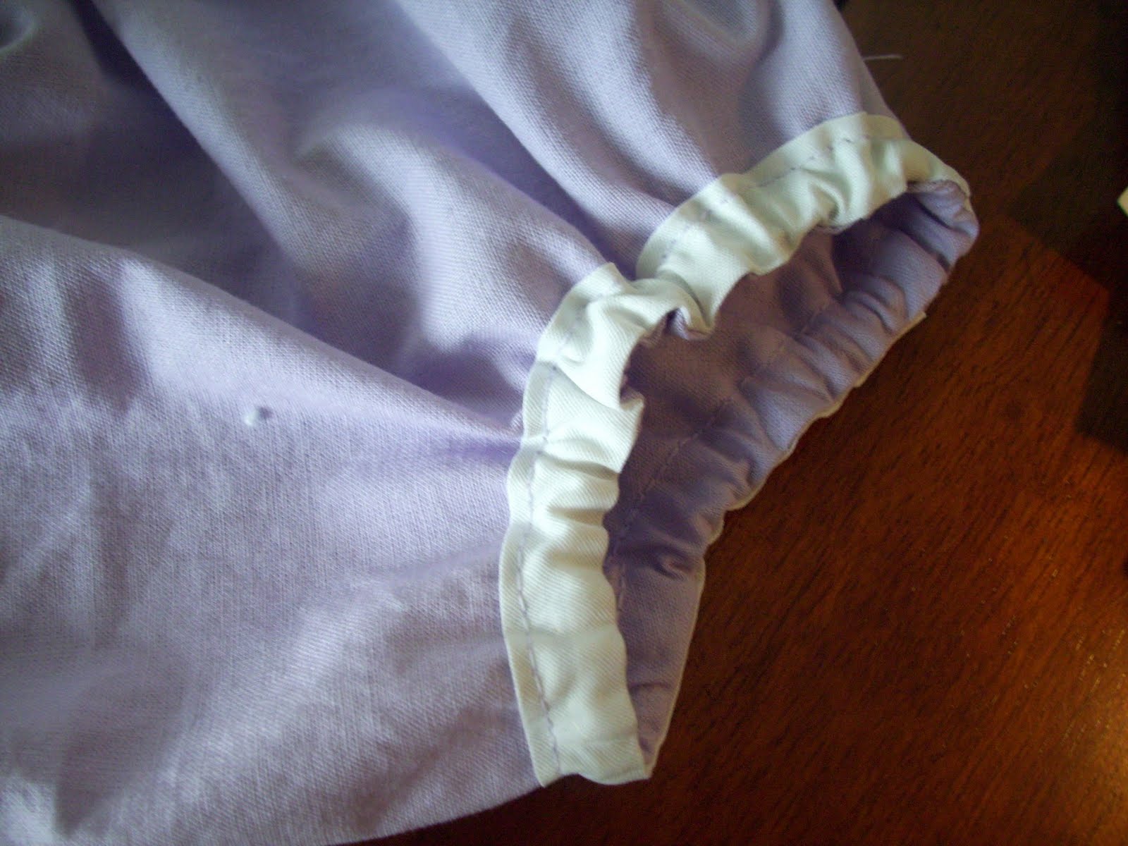 An Apple and a Tree Single Fold Bias Tape tutorial