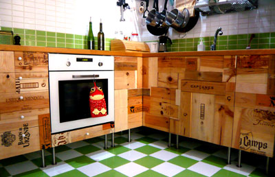 [R3project-recycled-kitchen.jpg]