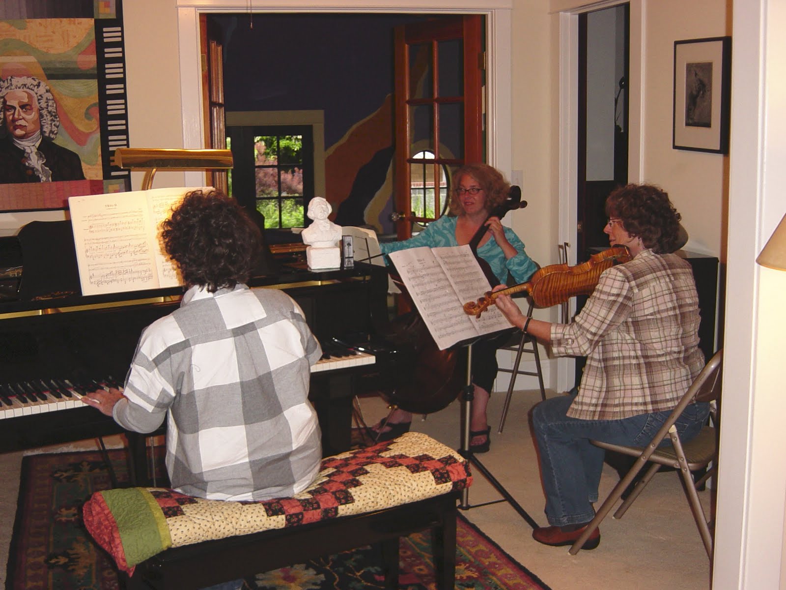 [dusting,+piano+002.JPG]