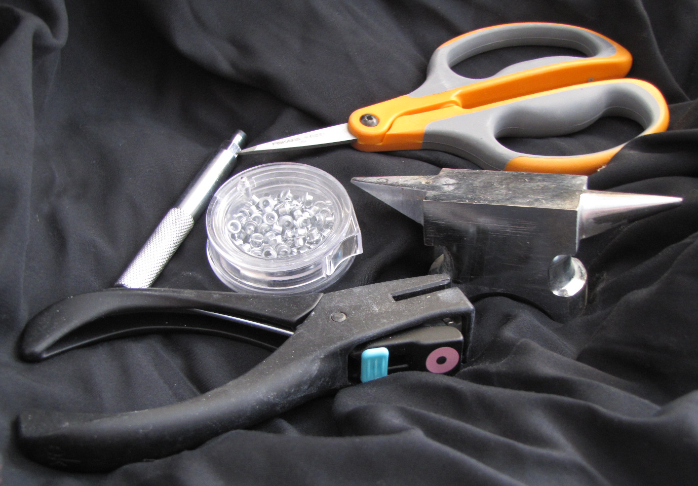 Art Bead Scene Blog: December 2010