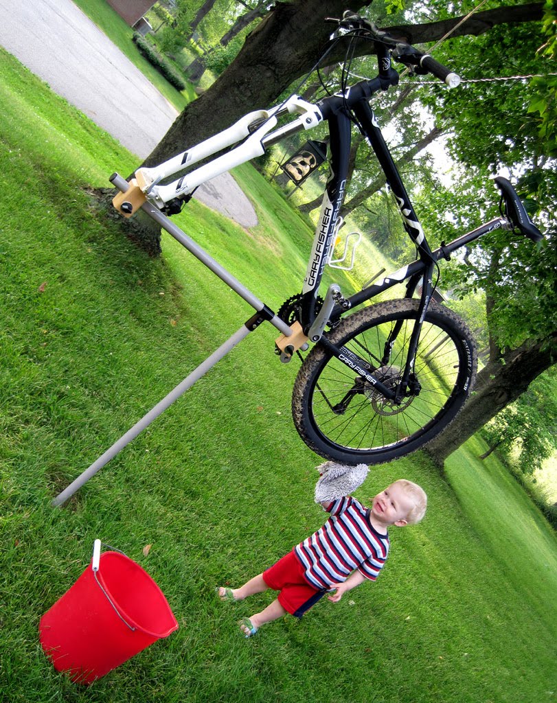 AAron at AAKT Homemade Bike Work Stand