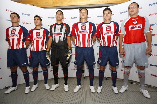 [nuevo-uniforme-de-chivas.jpg]