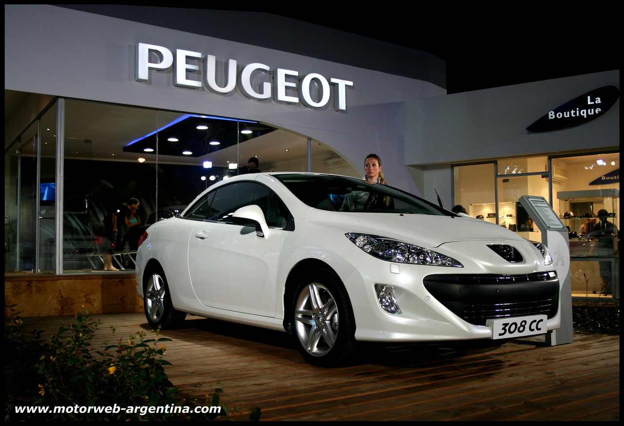[2010-01-05+Stand+Peugeot+01.JPG]