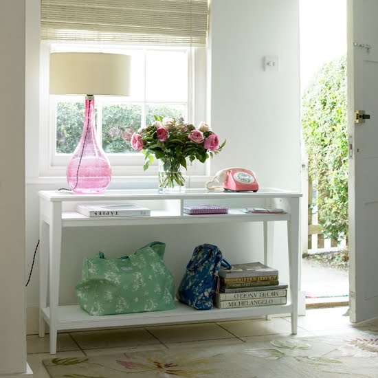 [EntranceWay2_HouseToHome.JPG]