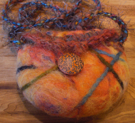 [felted-bag-for-hermila-0509.gif]