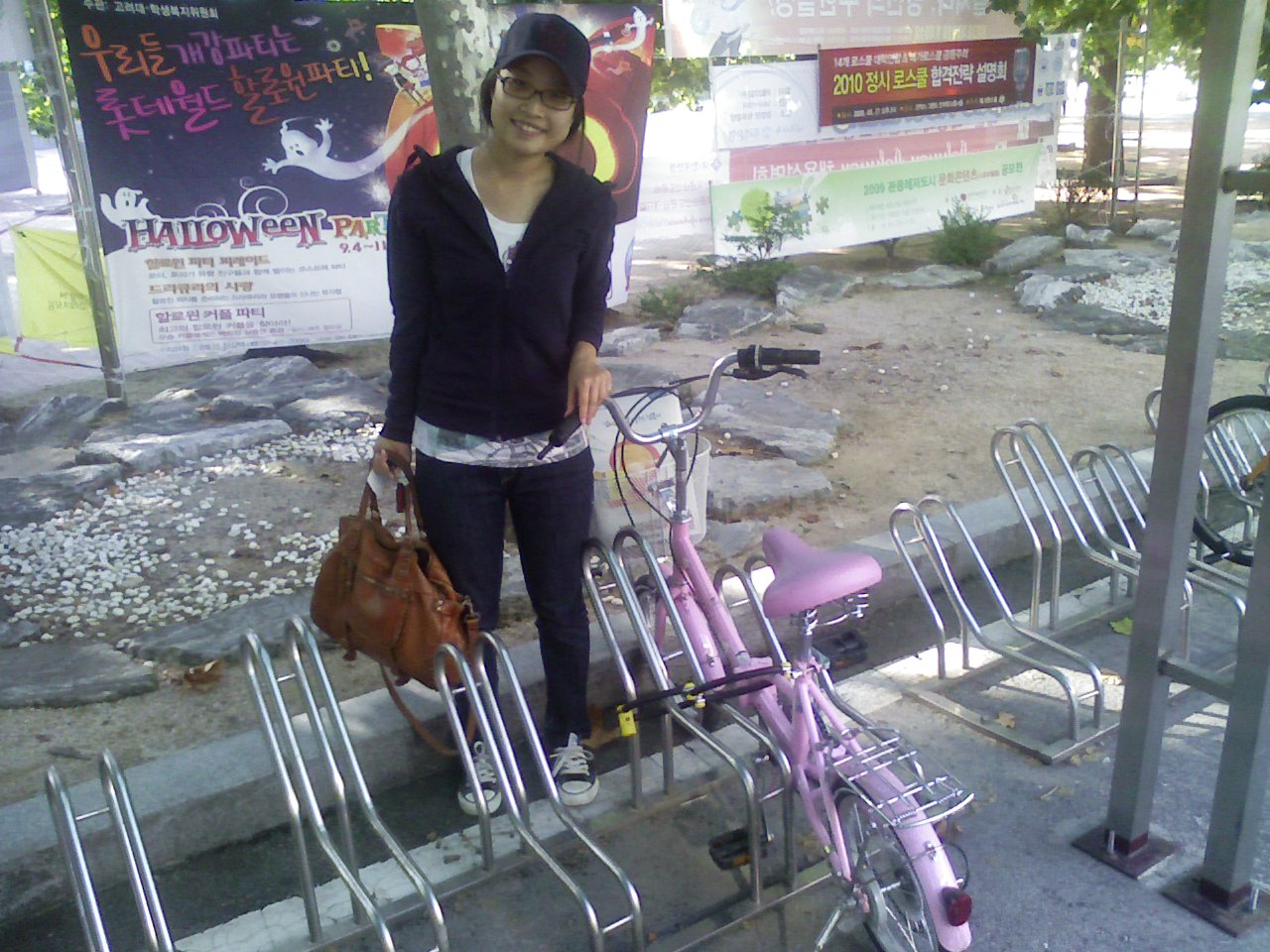 [P090923002.jpg]