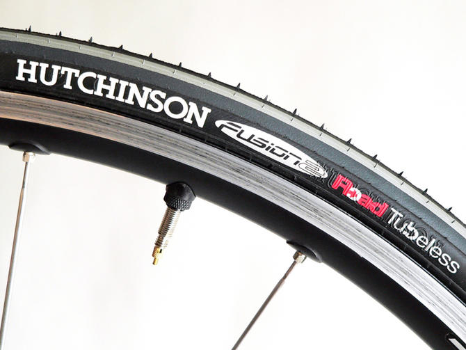 Go Tubeless Advantages Of Road Tubeless