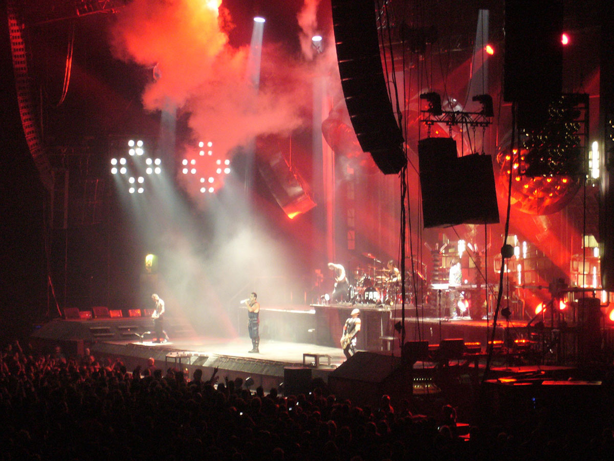 rammstein_tour1.jpg