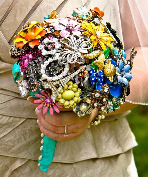 brooch bouquet There's a gal in Southern California who makes these