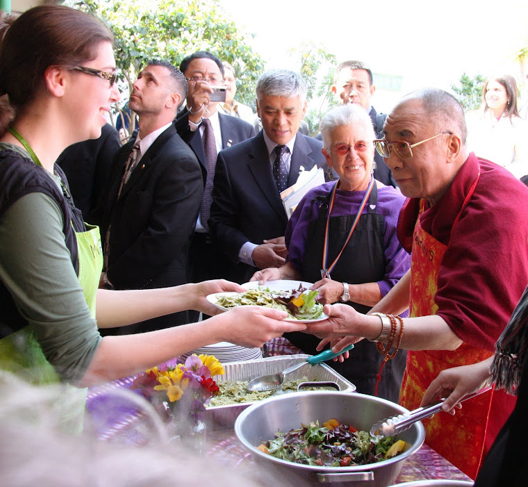 His Holiness serving lunch!