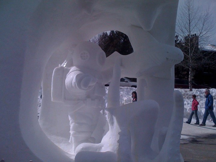 simply living Breckenridge Ice Sculpture competition