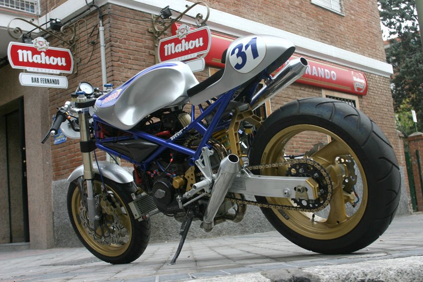 [old_blue_Radical_Ducati_1.jpg]