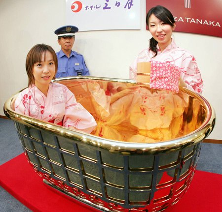 [golden-products-33.jpg]