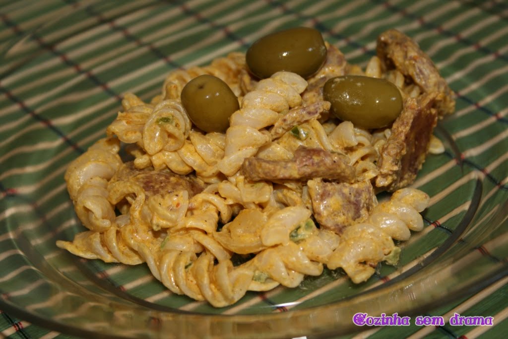 Receitas Com Calabresa E Creme De Leite Cozinha sem drama: Fusilli ao molho de calabresa e creme de leite