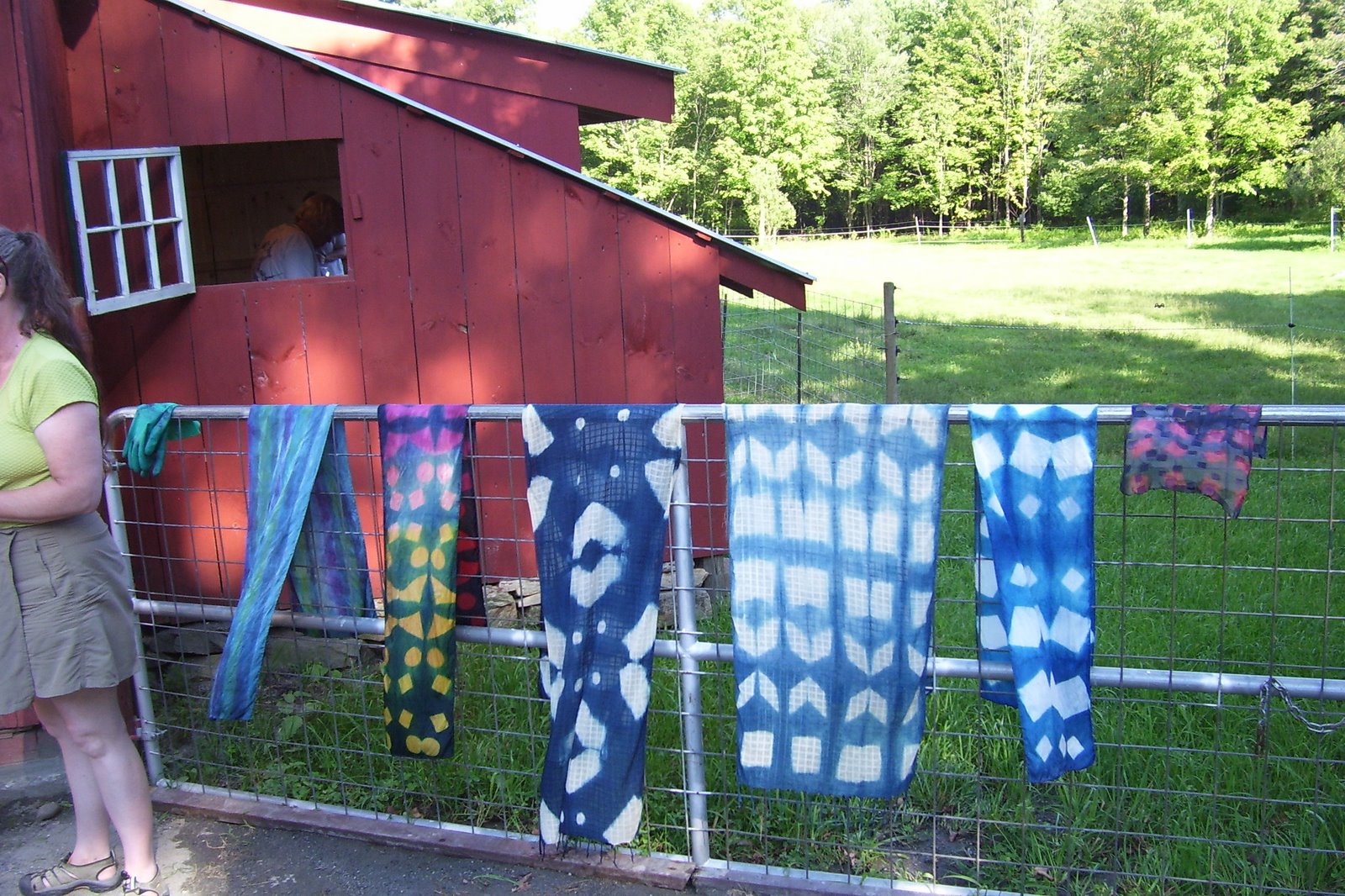 [fold+and+clamp+with+indigo.jpg]