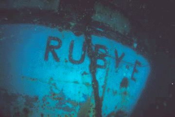 [Ruby_E_bg_w0014.GIF]