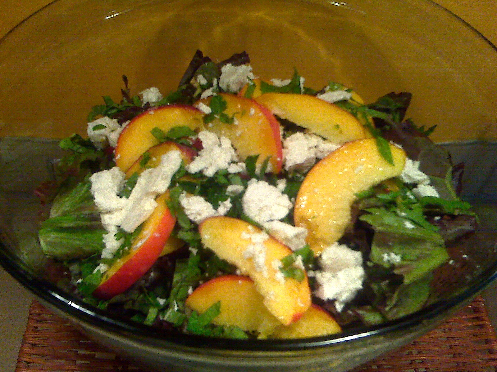 Fresh Peach Salad – Everyday Champagne