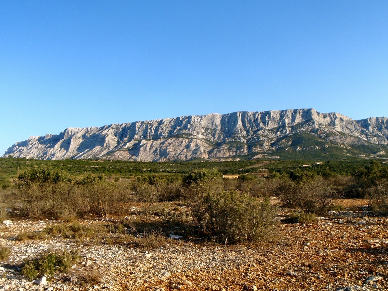 [sainte+victoire08.jpg]