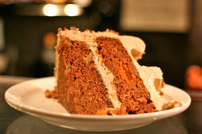 J And J Eat Their Way Around The World: Cafe Latte (St. Paul, MN)