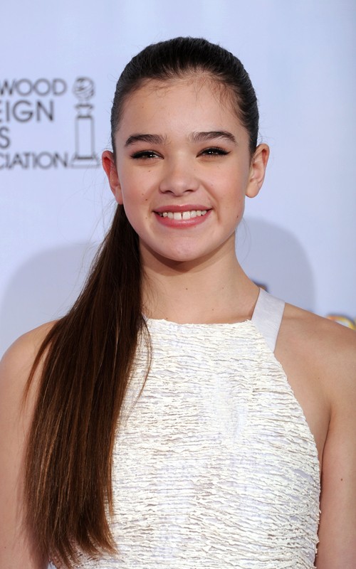 golden globes hailee steinfeld. Hailee Steinfeld at the Golden