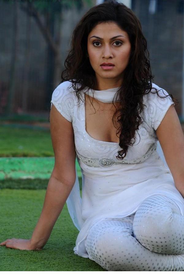 Manjari Fadnis Hot In White Dress
