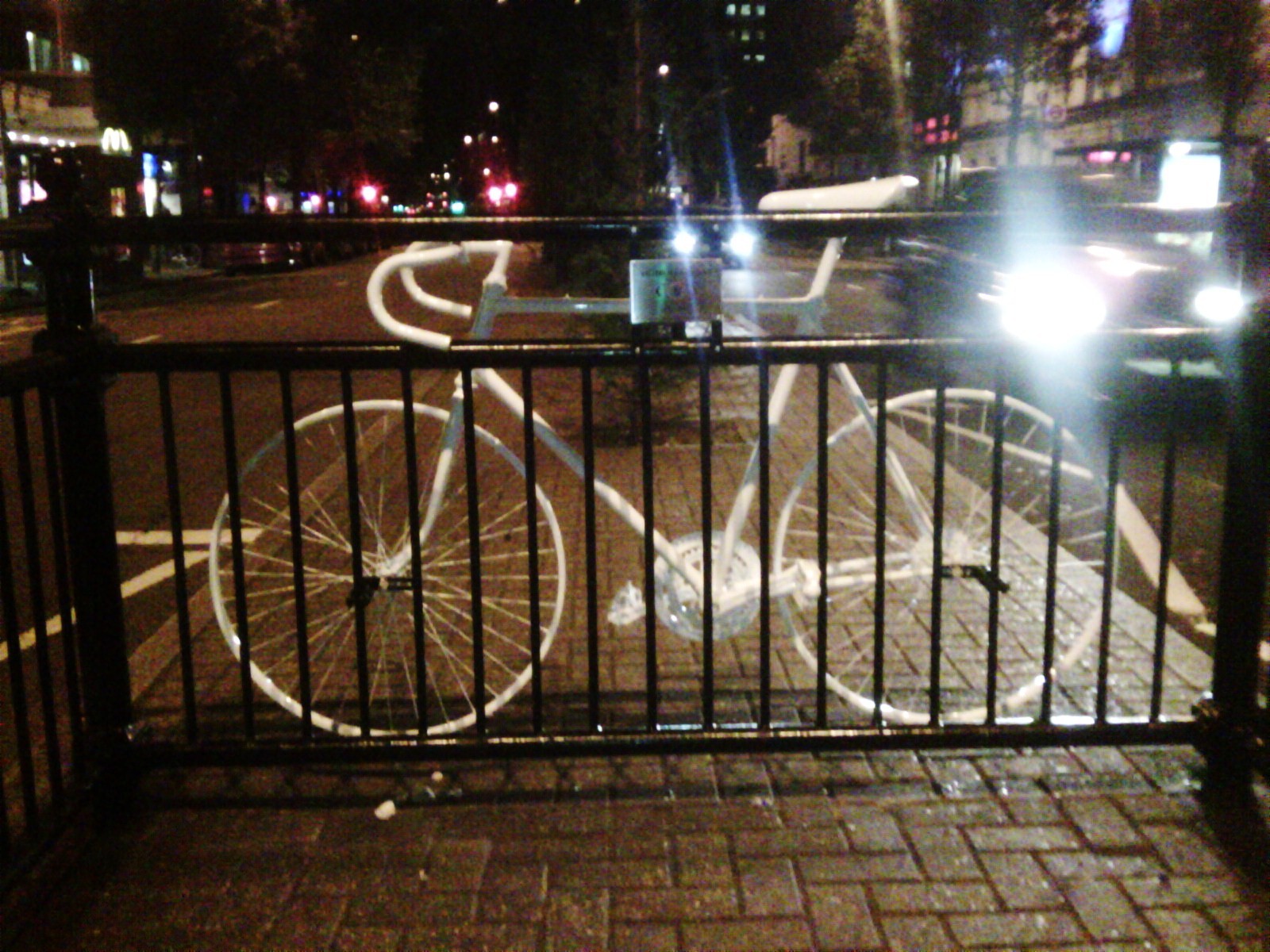 [IMG00185-20090909-2200.jpg]
