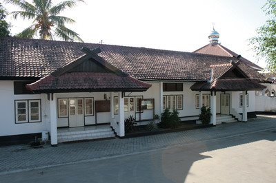 GEDUNG DPRD TK II KABUPATEN SUMBAWA