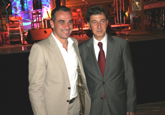 [DHMARXOS-FANOYRAKHS.JPG]