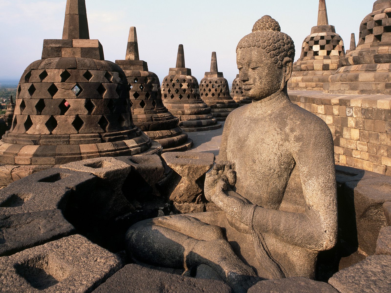 [BorobudurJavaIndonesia.jpg]