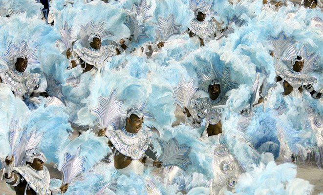 [_CarnivalSeason_1+-+Lifeloubge.jpg]