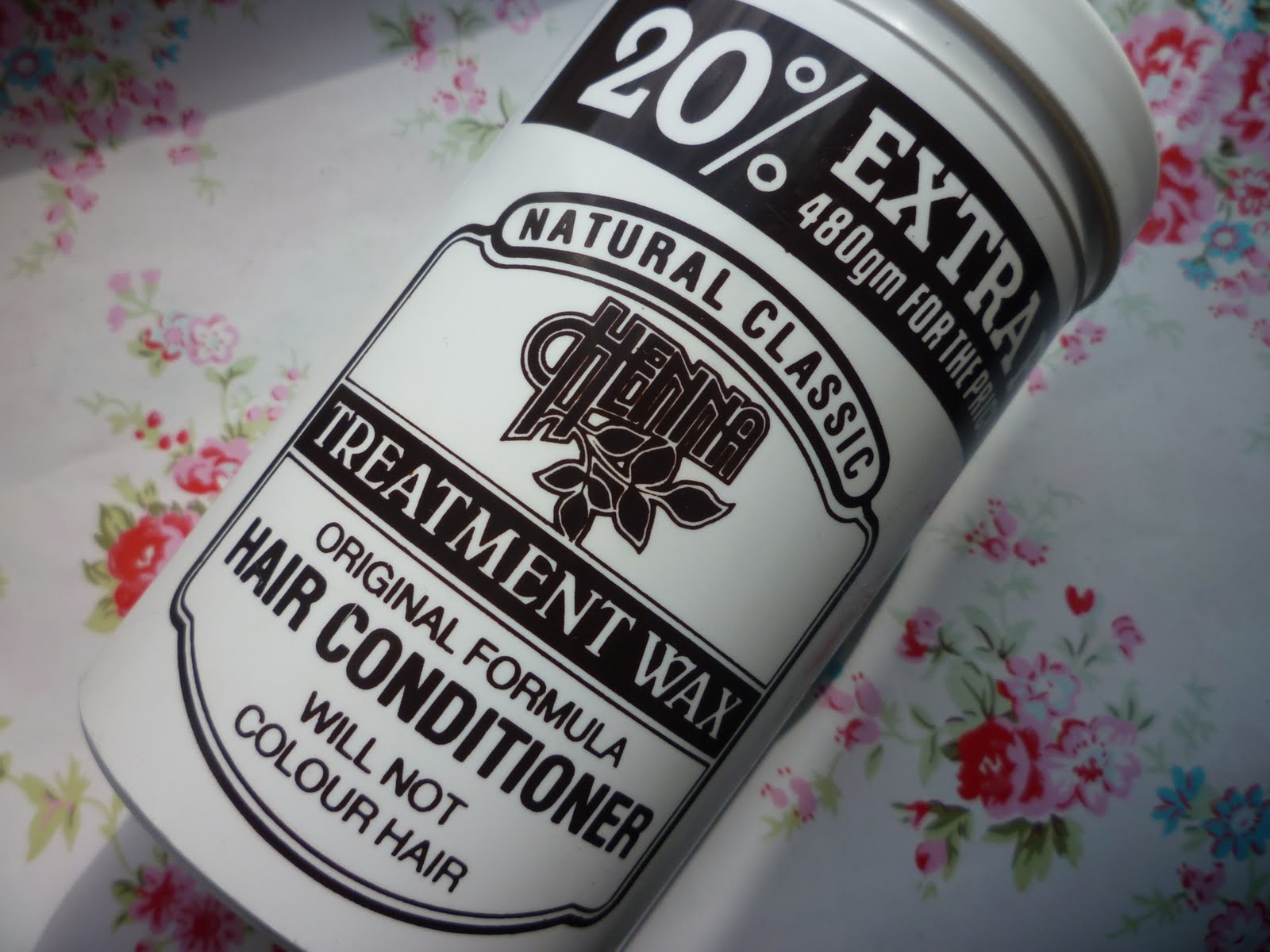 Magic's in the Make Up: Review: Natural Classic Henna Treatment Wax