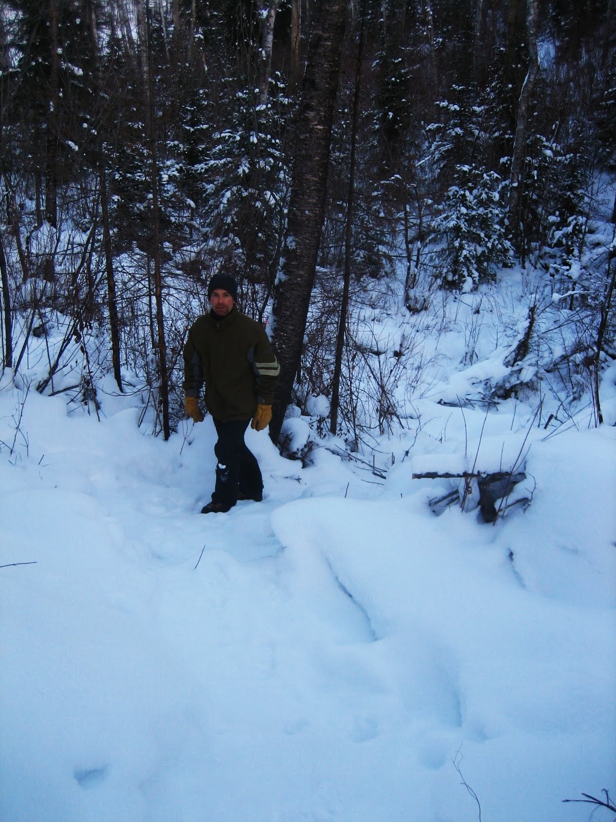 [Andy+hiking.JPG]