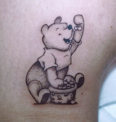 5) Kate Gosselin: Peep My Winnie The Pooh Tattoo!—My apologies to all of you