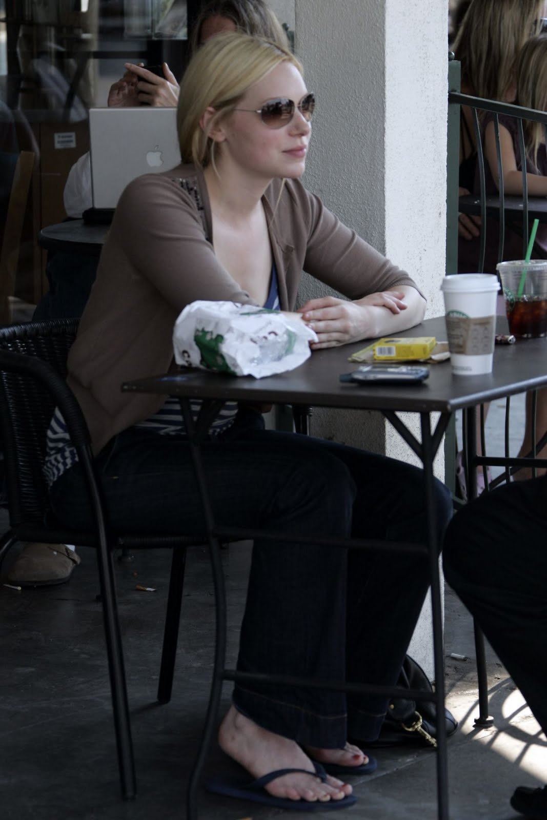 Hollywood In Feets: Laura Prepon Feet