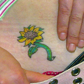 hawaiian flower tattoo design for girls 8 hawaiian flower tattoo design for