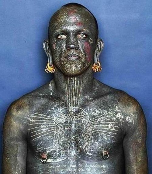 This picture gallery below contains some of the most tattooed men and ...