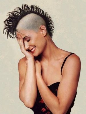 Ashton Kutcher Twitter Demi Moore pic 3. Your Ad Here Ashton Kutcher Twitter Demi Moore pic 3. Your Ad Here