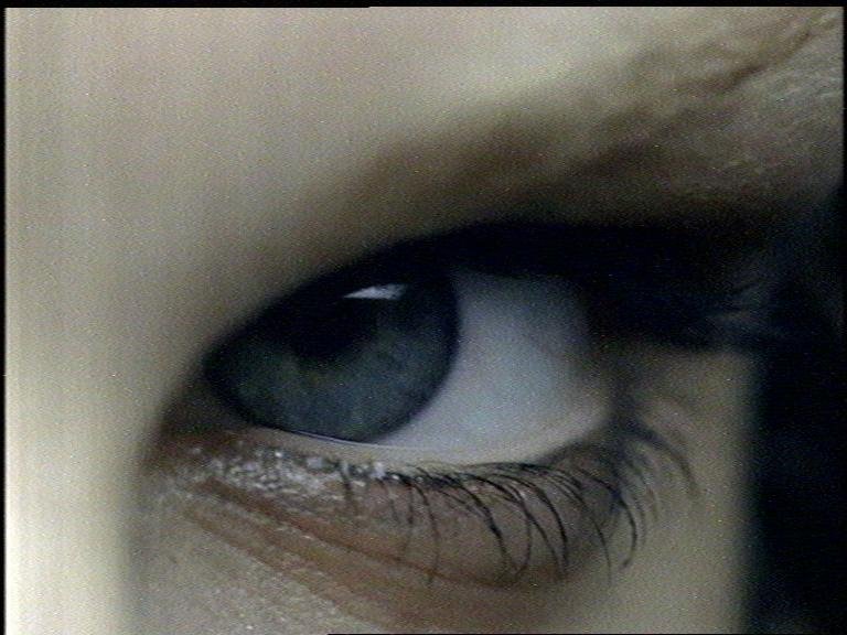 [ojo.bmp]
