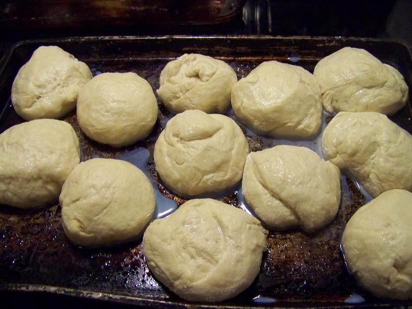Modern Day Ozzie and Harriet Big Fat Yeast Rolls