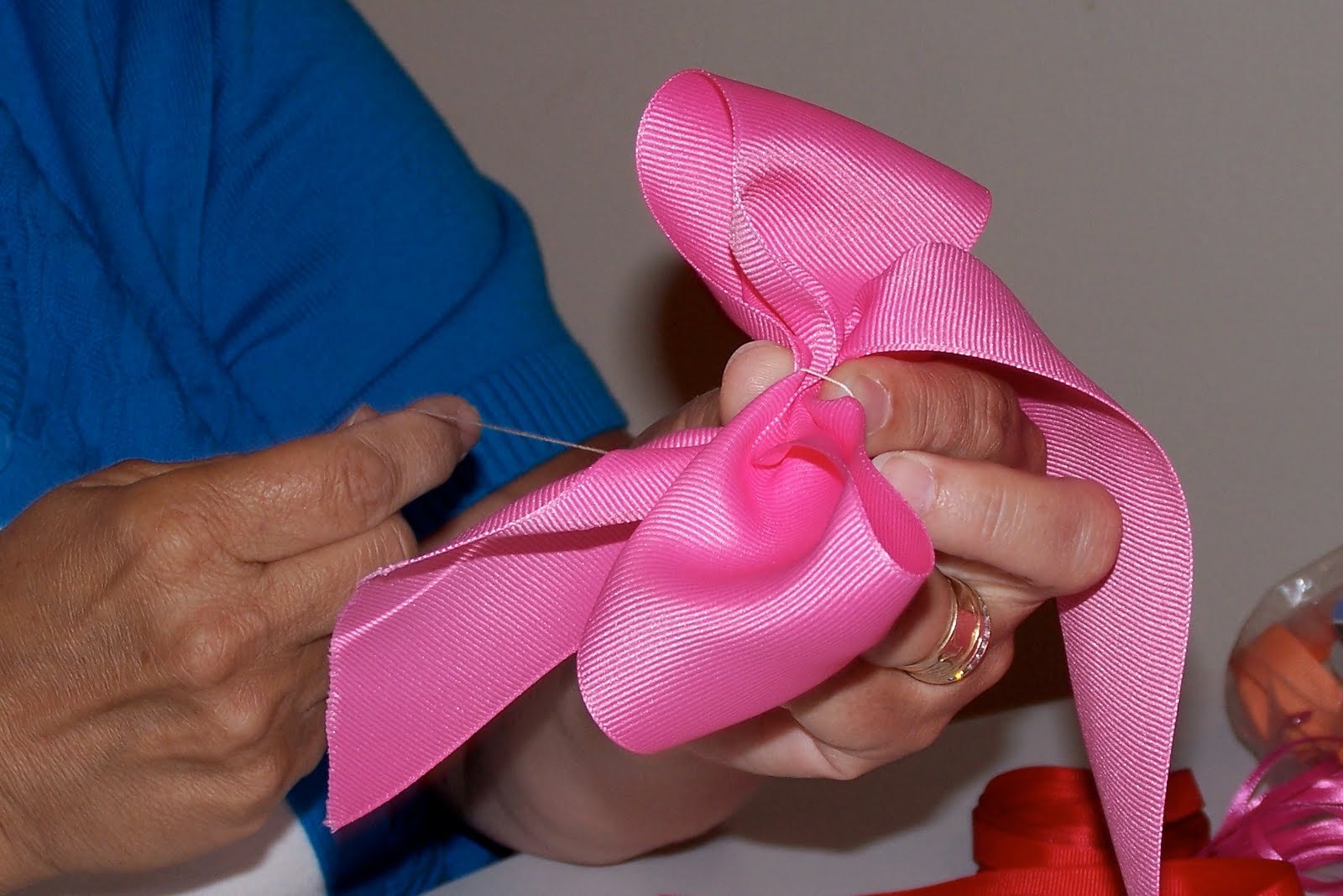 Griggs Dakota How to Decorate Hair Clips